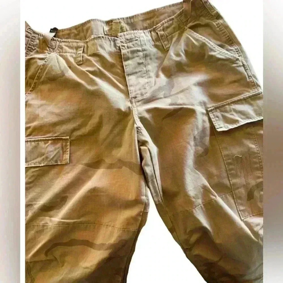 Vintage American Eagle size large Army style camo fatigues embroidered dragons! - Picture 7 of 15